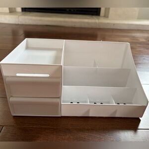 DESK STORAGE ORGANIZER